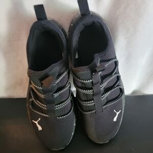 Puma Kids Sneakers in Black and White